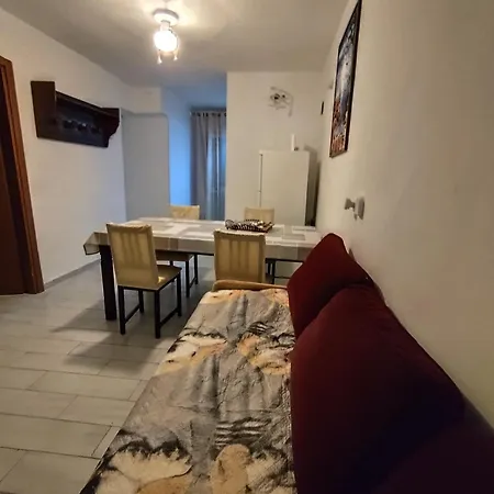 House In Historic Style Palace Apartamento Bari