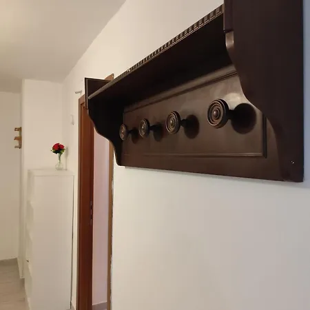 House In Historic Style Palace Apartamento *